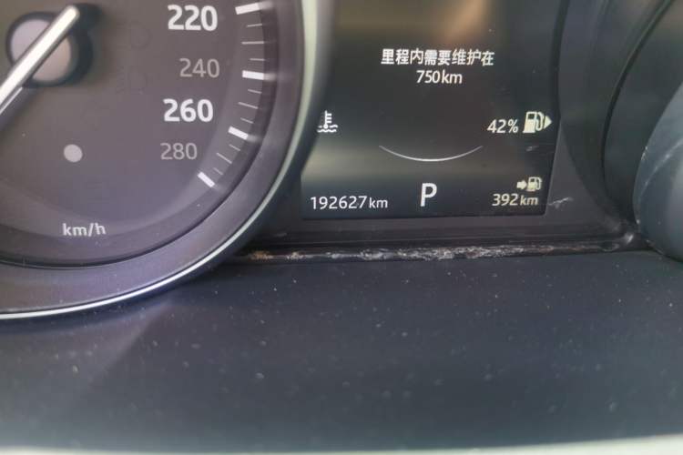 Used Land Rover Range Sport 2017 3.0 SC V6 HSE Odometer Close Up