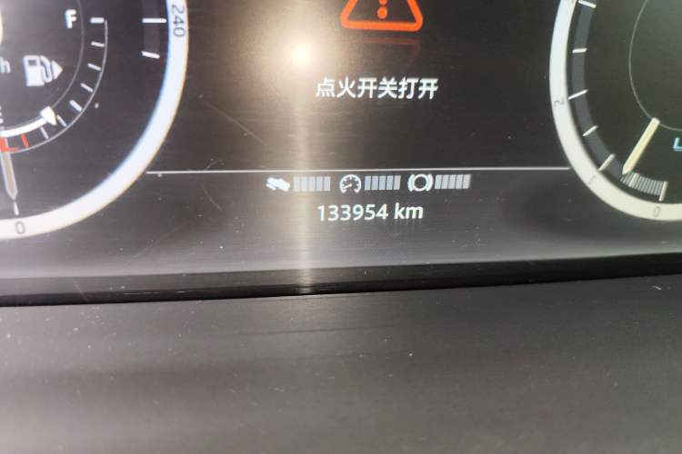 Used Land Rover Range Sport 2017 3.0 SC V6 HSE DYNAMIC Odometer Close Up