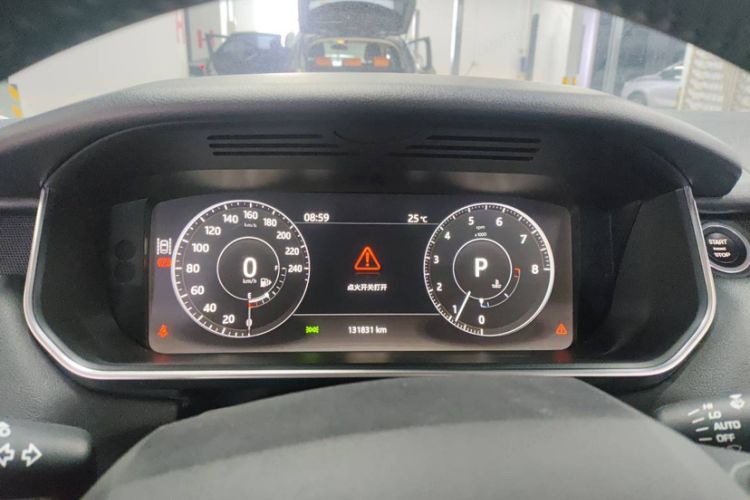 Used Land Rover Range Sport 2017 3.0 SC V6 HSE DYNAMIC Odometer Close Up