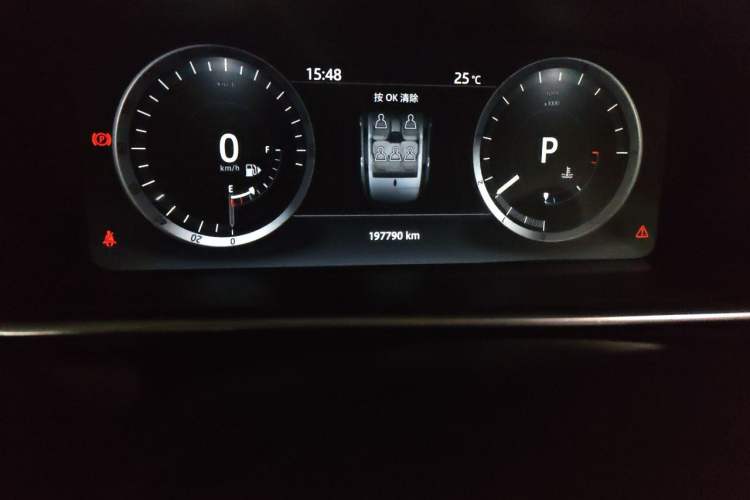Used Land Rover Range Sport 2017 3.0 SC V6 HSE DYNAMIC Odometer Close Up
