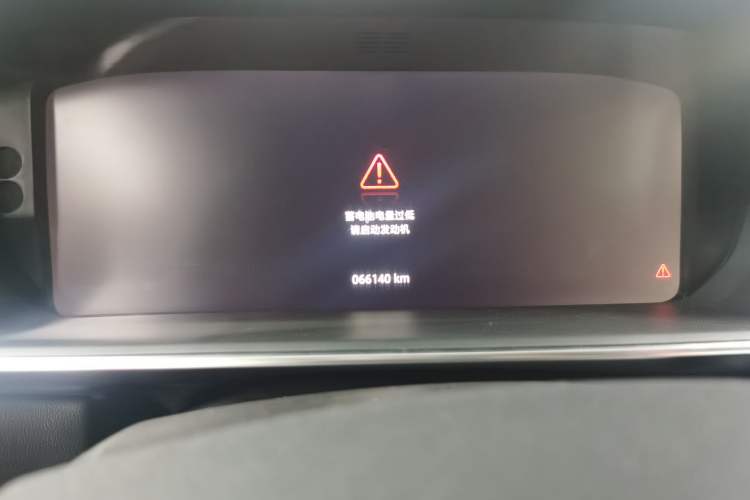 Used Land Rover Range Sport 2017 3.0 SC V6 HSE DYNAMIC Odometer Close Up