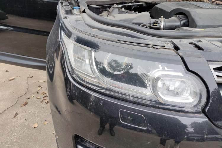 Used Land Rover Range Sport 2017 3.0 SC V6 SE Right Front Headlight