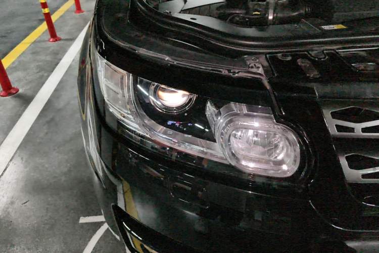 Used Land Rover Range Sport  Right Front Headlight