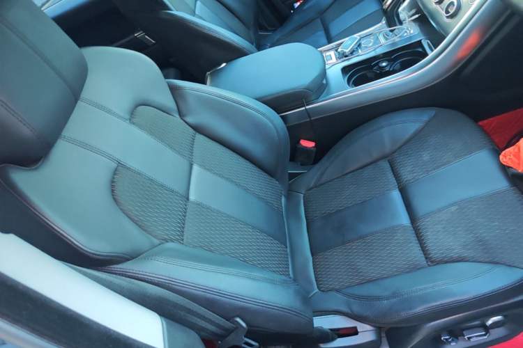 Used Land Rover Range Sport 2017 3.0 V6 SC SE Right Front Seat