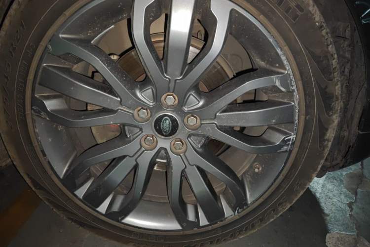 Used Land Rover Range Sport 2017 3.0 SC V6 HSE DYNAMIC Right Front Wheel Hub