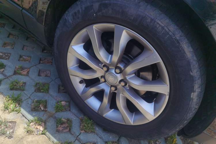 Used Land Rover Range Sport 2017 3.0 SC V6 HSE Right Front Wheel Hub
