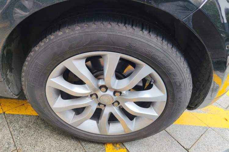 Used Land Rover Range Sport 2017 3.0 SC V6 HSE Right Front Wheel Hub