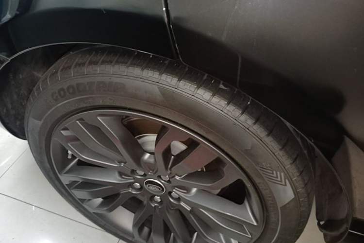 Used Land Rover Range Sport 2017 3.0 SC V6 HSE DYNAMIC Right Rear Wheel Hub