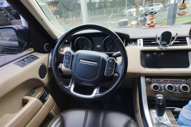 Used Land Rover Range Sport 2017 3.0 SC V6 HSE Steering Wheel