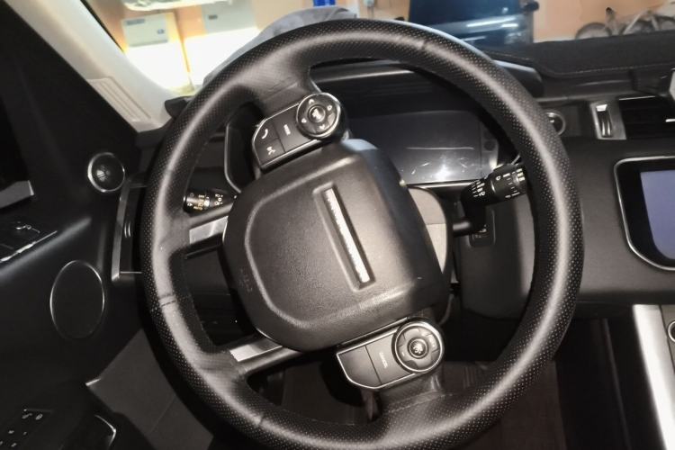 Used Land Rover Range Sport 2017 3.0 SC V6 SE Steering Wheel