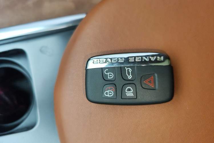 Used Land Rover Range Sport 2017 3.0 SC V6 HSE DYNAMIC Vehicle Key
