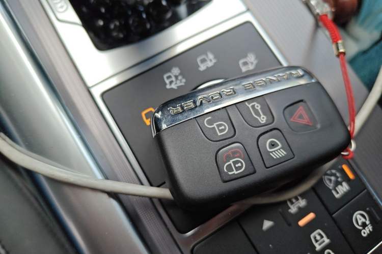 Used Land Rover Range Sport 2017 3.0 SC V6 HSE Vehicle Key