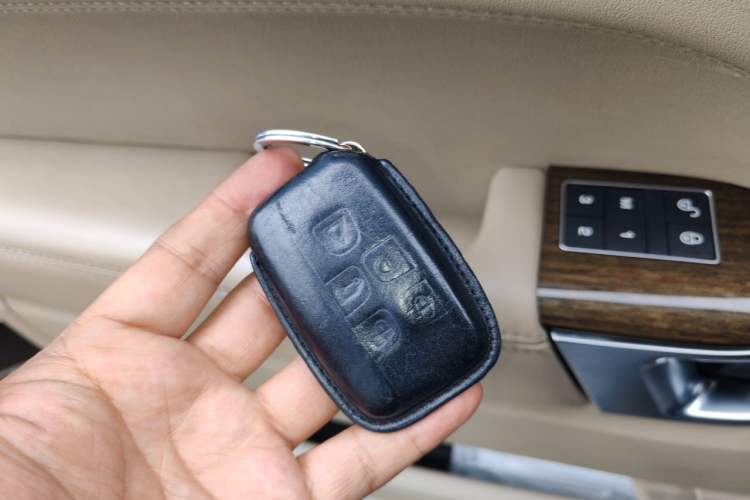 Used Land Rover Range Sport 2017 3.0 SC V6 HSE Vehicle Key