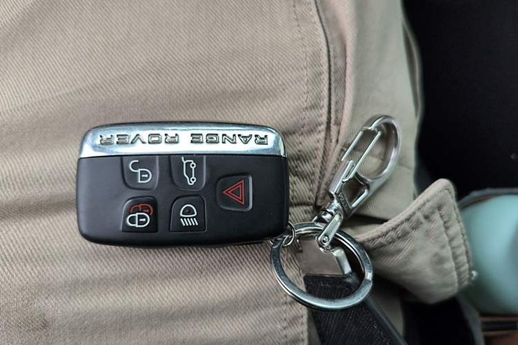 Used Land Rover Range Sport  Vehicle Key