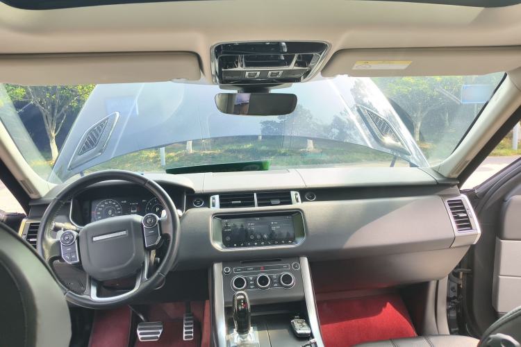 Used Land Rover Range Sport 2017 3.0 SC V6 HSE DYNAMIC Center Console