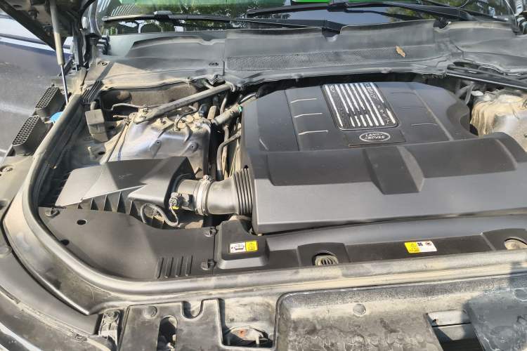 Used Land Rover Range Sport 2017 3.0 SC V6 HSE DYNAMIC Engine Bay Right