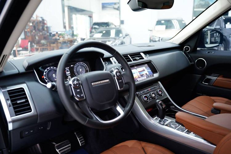 Used Land Rover Range Sport 2017 3.0 SC V6 HSE DYNAMIC Interior 3