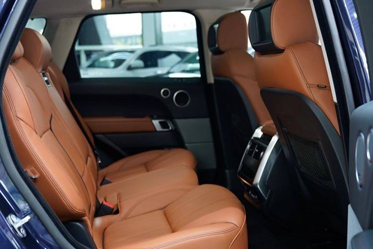 Used Land Rover Range Sport 2017 3.0 SC V6 HSE DYNAMIC Interior 8
