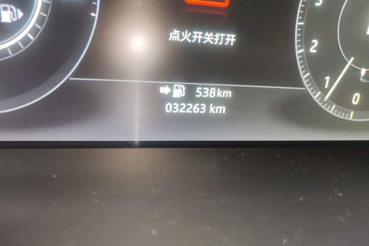 Used Land Rover Range Sport 2017 3.0 SC V6 HSE DYNAMIC Odometer Close Up