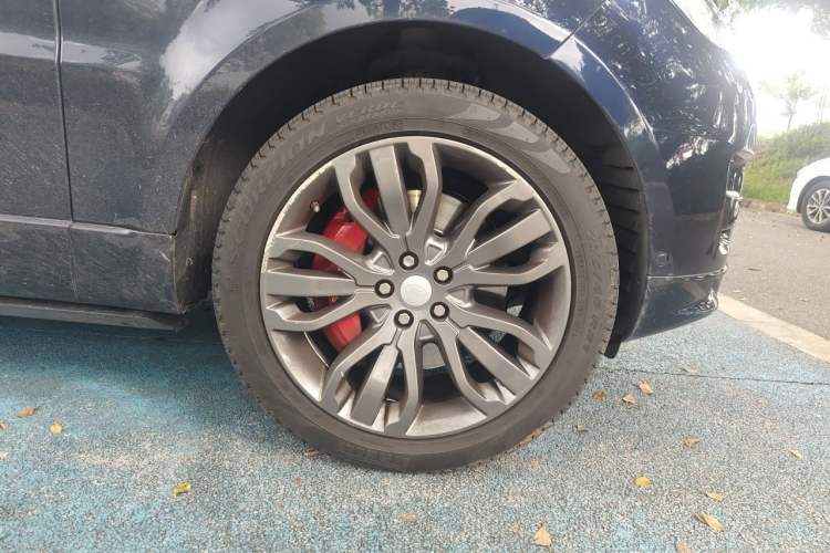 Used Land Rover Range Sport 2017 3.0 SC V6 FENGSHANG ChuanShi Edition DYNAMIC Right Front Wheel Hub