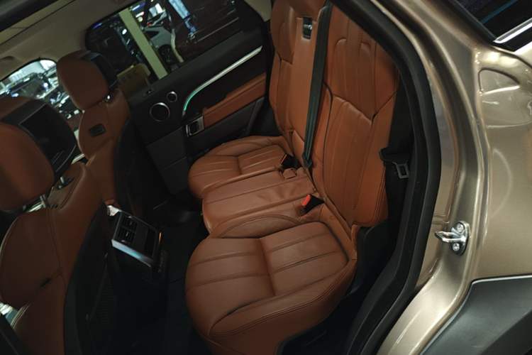 Used Land Rover Range Sport 2017 3.0 SC V6 HSE DYNAMIC Left Rear Seat