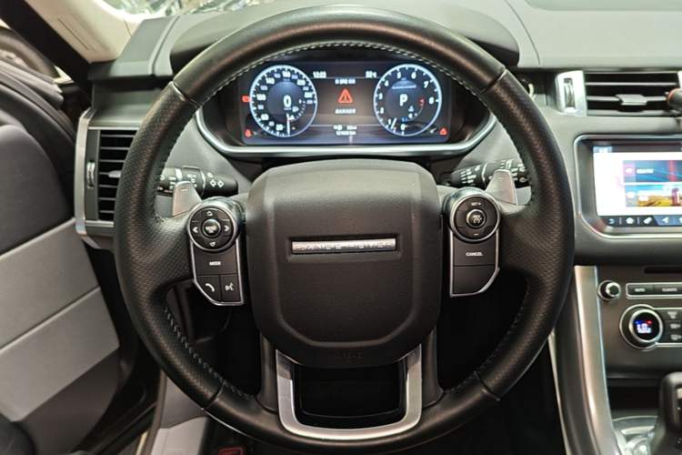 Used Land Rover Range Sport 2017 3.0 SC V6 HSE DYNAMIC Steering Wheel