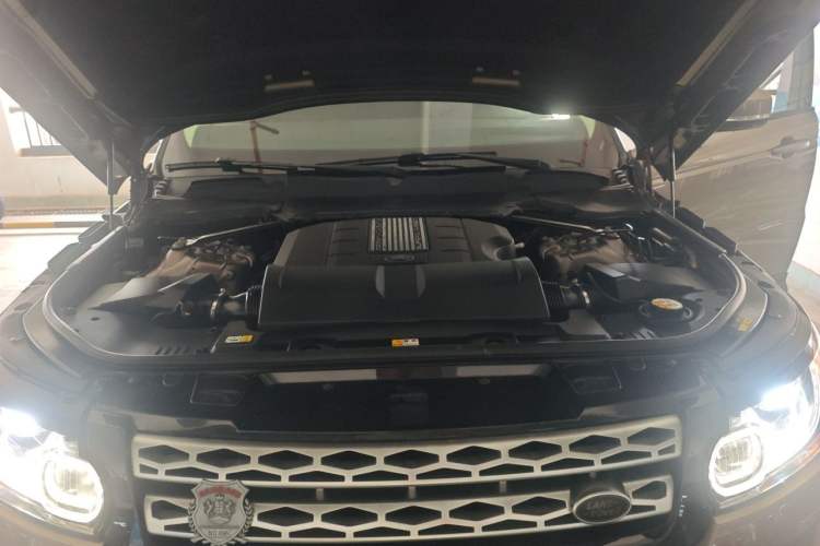 Used Land Rover Range Sport 2017 3.0 SC V6 HSE Engine Bay