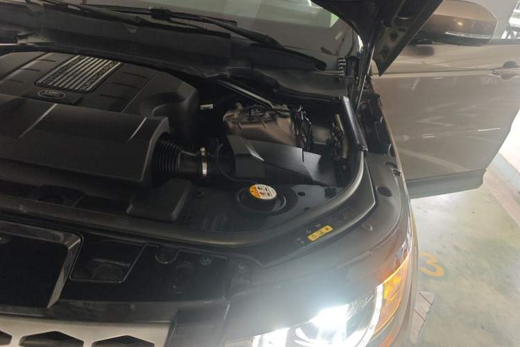 Used Land Rover Range Sport 2017 3.0 SC V6 HSE Engine Bay Left