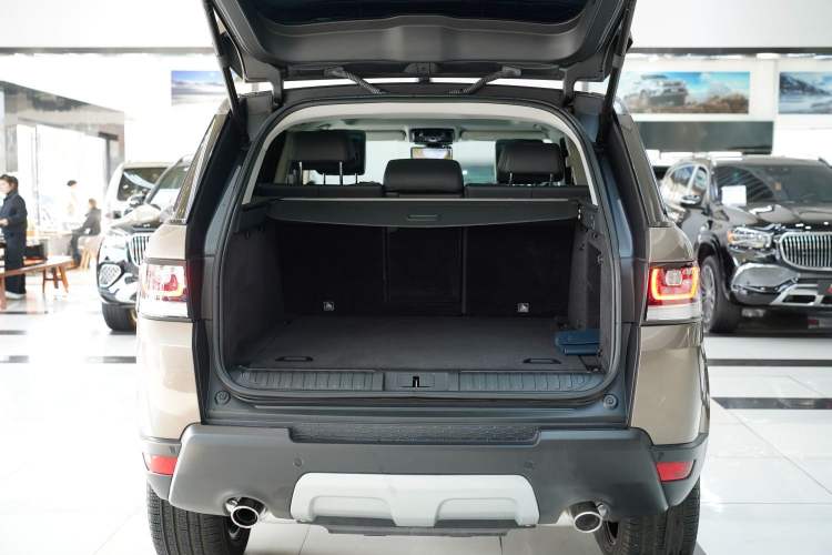 Used Land Rover Range Sport 2017 3.0 SC V6 HSE Exterior 6