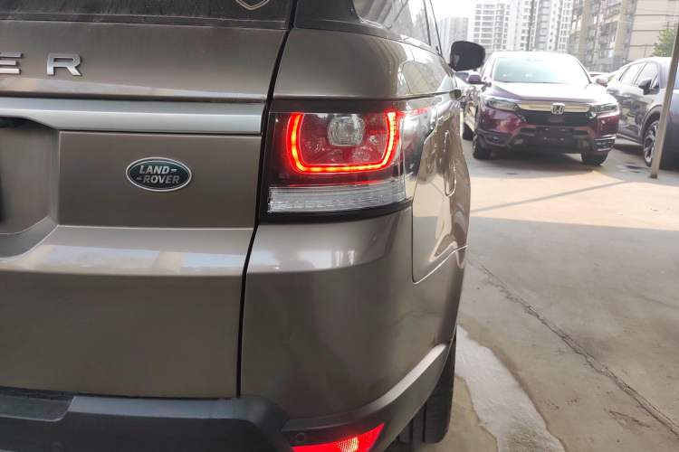 Used Land Rover Range Sport 2017 3.0 SC V6 SE Exterior 6