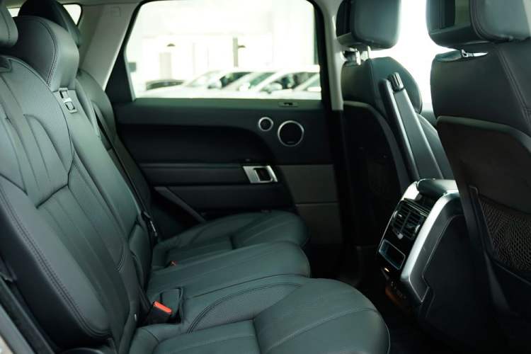Used Land Rover Range Sport 2017 3.0 SC V6 HSE Interior 1