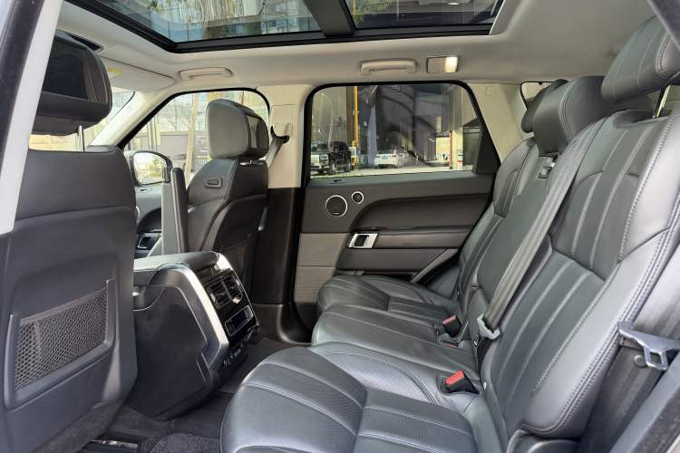 Used Land Rover Range Sport 2017 3.0 SC V6 HSE Interior 1