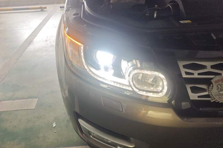 Used Land Rover Range Sport 2017 3.0 SC V6 HSE Right Front Headlight