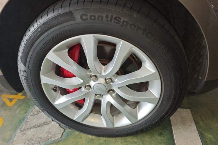 Used Land Rover Range Sport 2017 3.0 SC V6 HSE Right Front Wheel Hub