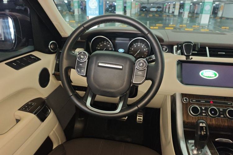 Used Land Rover Range Sport 2017 3.0 SC V6 HSE Steering Wheel