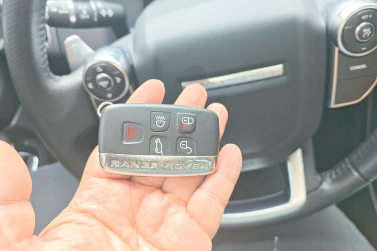 Used Land Rover Range Sport 2017 3.0 SC V6 HSE DYNAMIC Vehicle Key