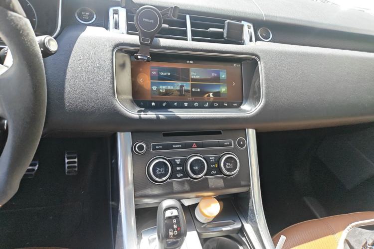 Used Land Rover Range Sport 2017 3.0 SC V6 HSE DYNAMIC Audio And AC Panel