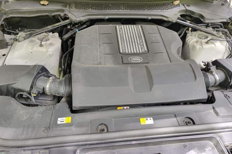 Used Land Rover Range Sport 2017 3.0 SC V6 SE Engine Bay