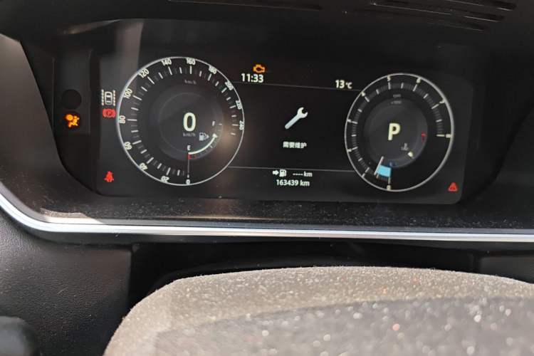 Used Land Rover Range Sport 2017 3.0 SC V6 HSE DYNAMIC Odometer Close Up