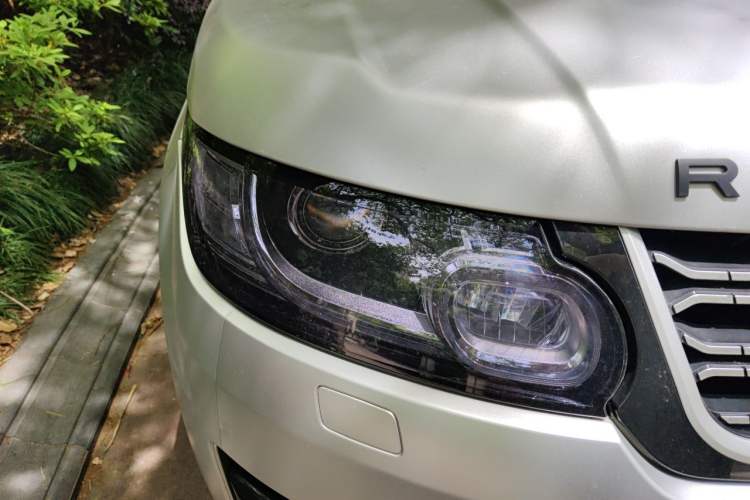 Used Land Rover Range Sport 2017 3.0 SC V6 SE Right Front Headlight