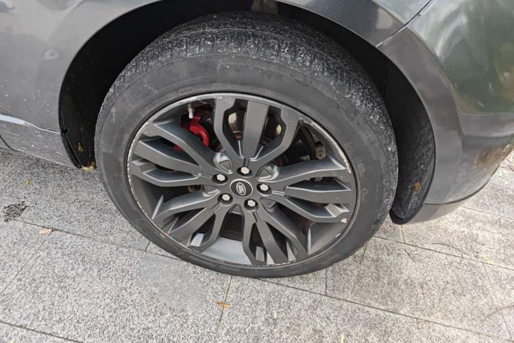 Used Land Rover Range Sport 2017 3.0 SC V6 HSE DYNAMIC Right Front Wheel Hub