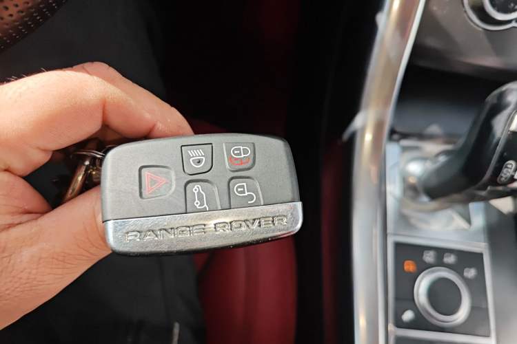 Used Land Rover Range Sport 2017 3.0 SC V6 HSE DYNAMIC Vehicle Key