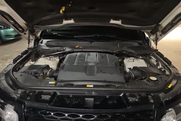 Used Land Rover Range Sport 2017 3.0 SC V6 SE Engine Bay