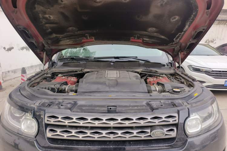 Used Land Rover Range Sport 2017 3.0 SC V6 SE Engine Bay