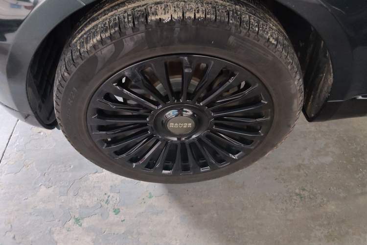 Used Land Rover Range Sport 2017 3.0 SC V6 SE Left Front Wheel Hub