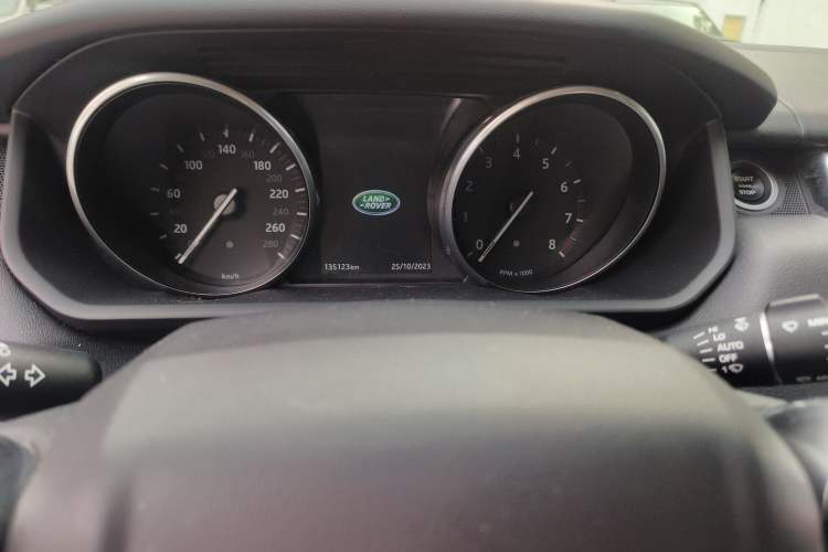 Used Land Rover Range Sport 2017 3.0 SC V6 SE Odometer Close Up
