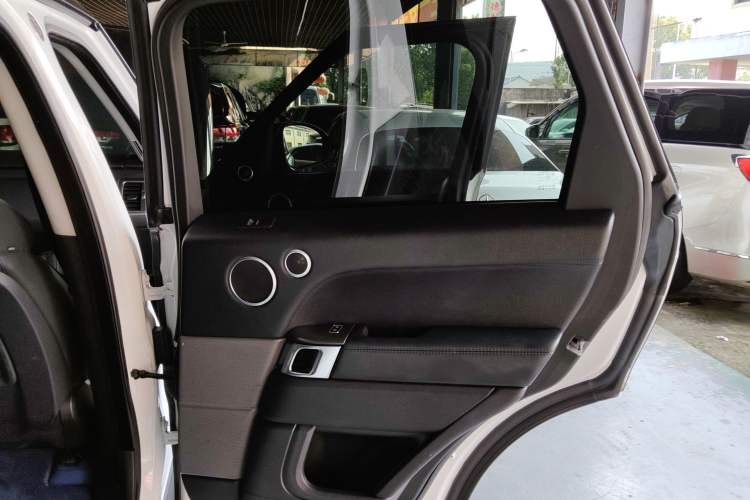 Used Land Rover Range Sport 2017 3.0 SC V6 SE Right Rear Door Interior