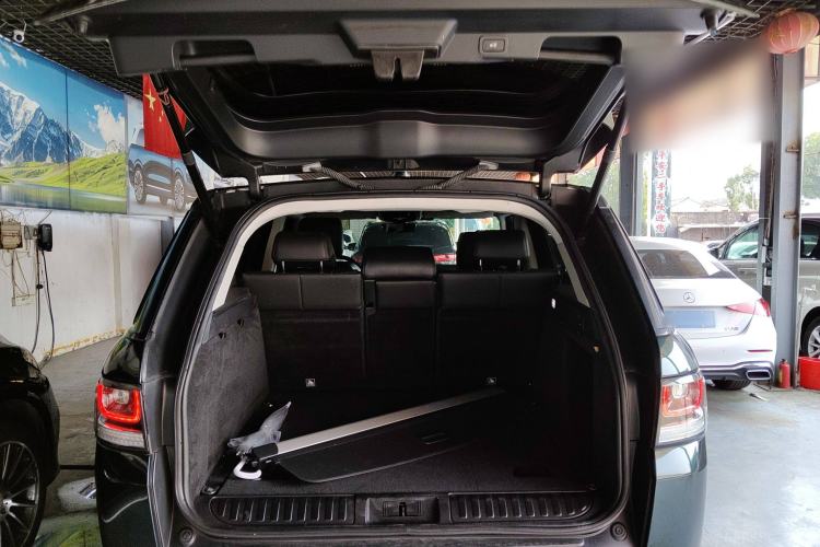 Used Land Rover Range Sport 2017 3.0 SC V6 SE Trunk