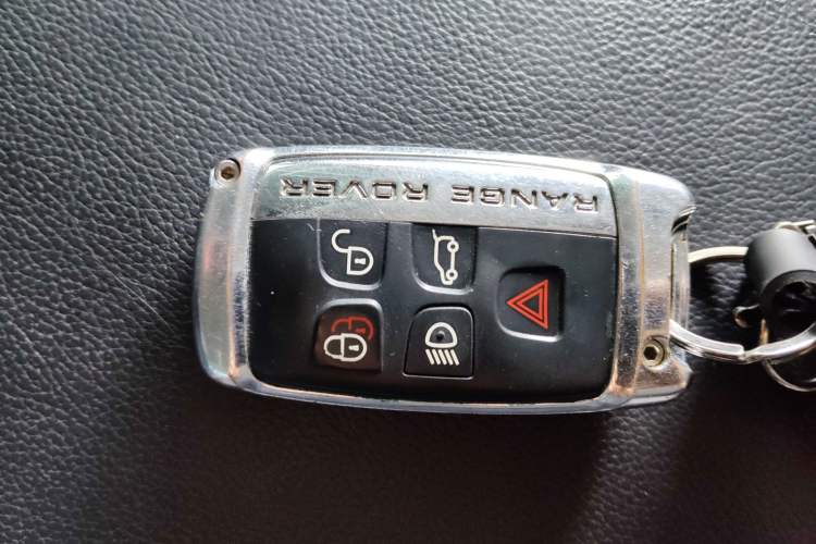 Used Land Rover Range Sport 2017 3.0 SC V6 SE Vehicle Key