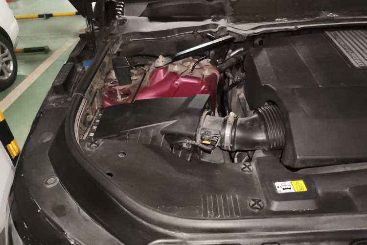 Used Land Rover Range Sport 2017 3.0 SC V6 HSE Engine Bay Right